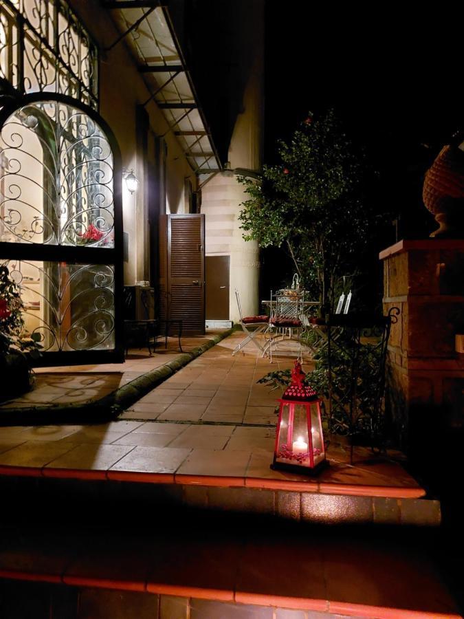 Dimora Storica "Le Stanze Di Dioniso" Villa Napoli Bagian luar foto